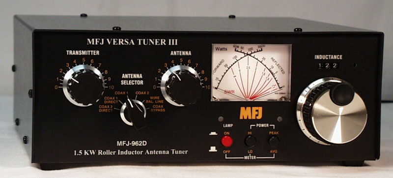 Fail:Antennituuner MFJ-962D.jpg